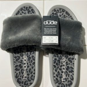 Hey Dude womens slide sandal